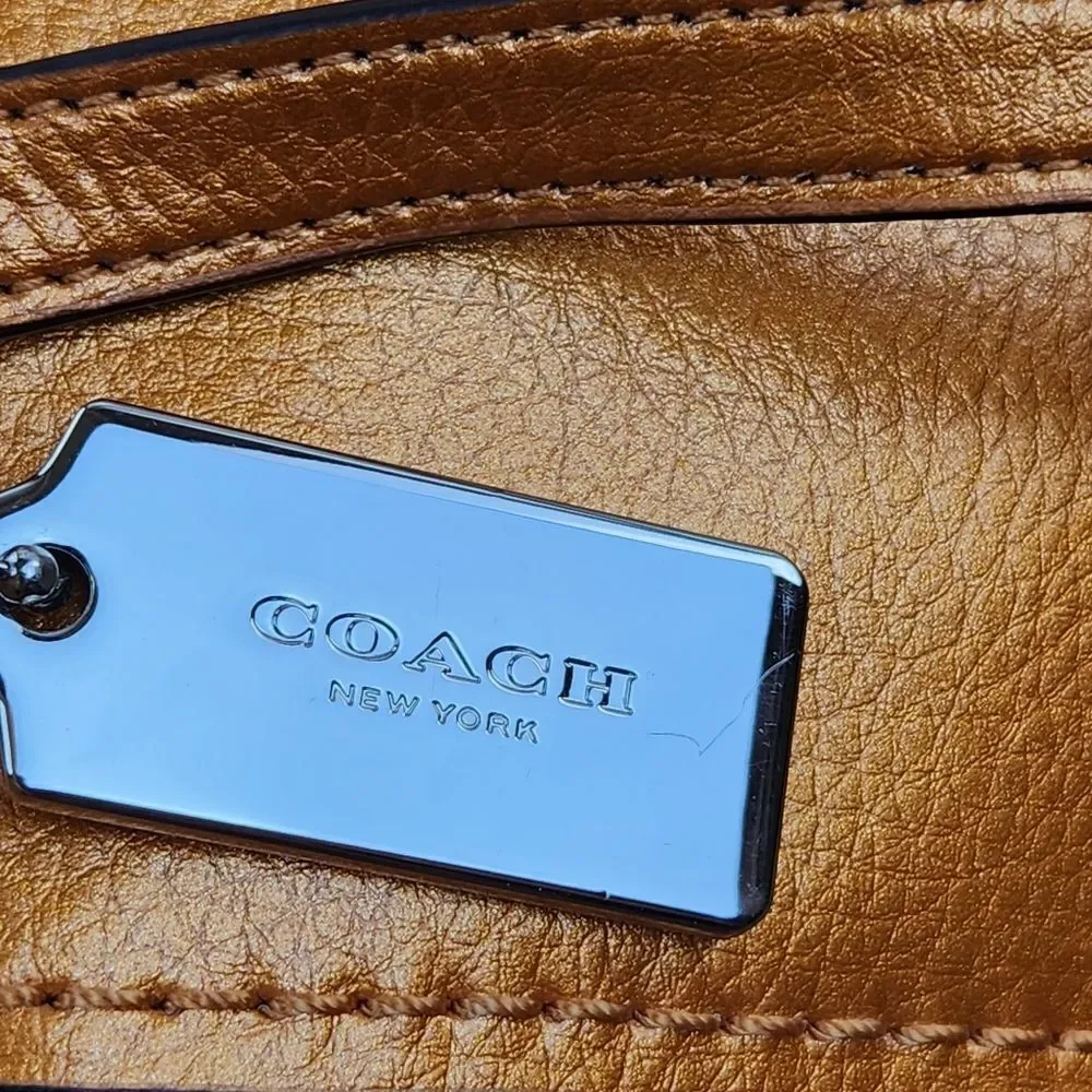 🩵NWT Coach Metallic Derby Pebble Leather Convertible Crossbody Backpack
